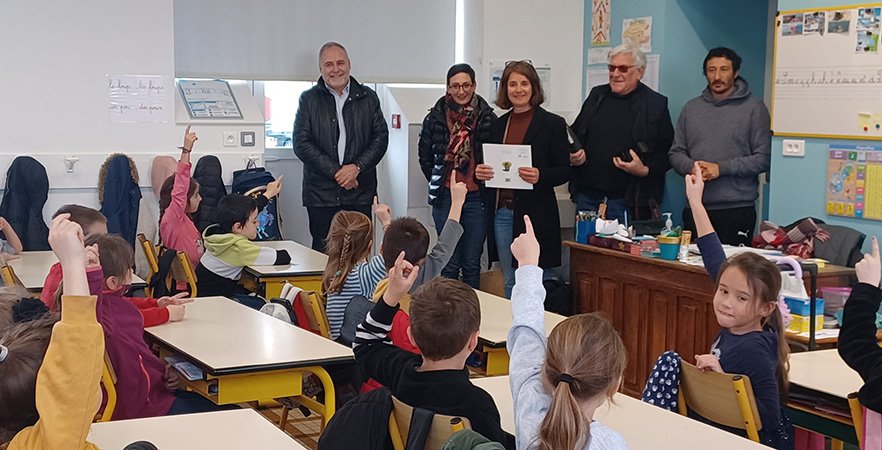 De la naissance à la 6e, « Un livre à tout âge »